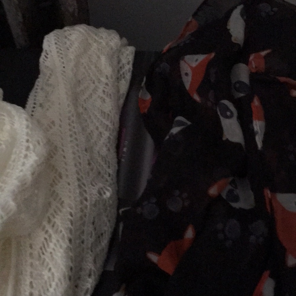 Loop scarf - Picture 2 of 2